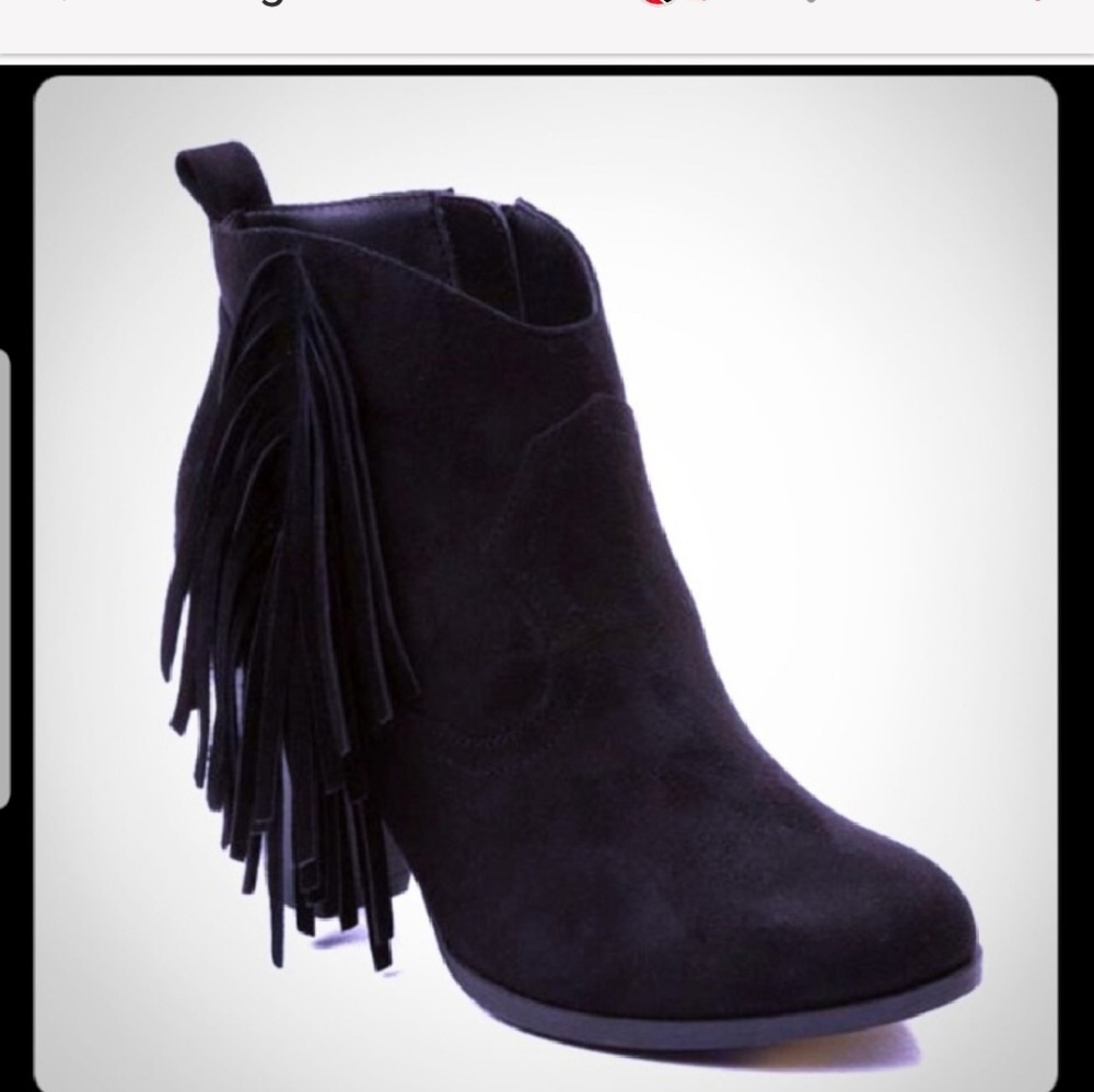 Black fringe boots super cute and comfy
